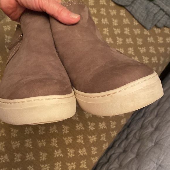 Naturalizer Boots - Picture 4 of 7